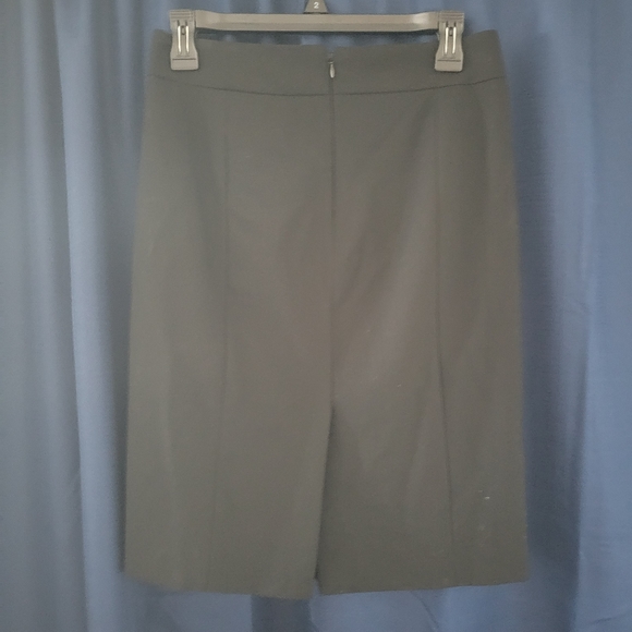 Calvin Klein Back Pencil Skirt size 2 - Picture 2 of 3